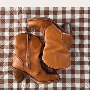 Dexter Tan Leather Heeled Boots